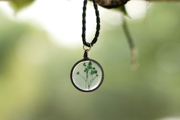 《项链》读后感700字范文