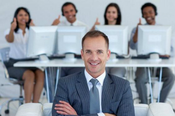 ��˾ʿ��չʾ�ںţ�������ӿ�����˳��������䵹�񣬰ݷû�����