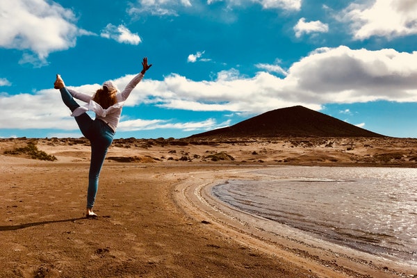 �߶���������ڰ�������700�ַ���